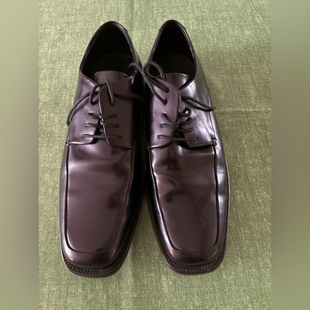 Calvin Klein Men's Shiny Dark Brown Lace-Up Oxfords